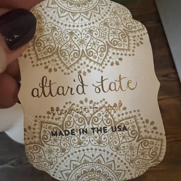 Altar’d State Navy Women’s Medium Collared Cropped Short Sleeve‎ Polo Shirt - Picture 3 of 9